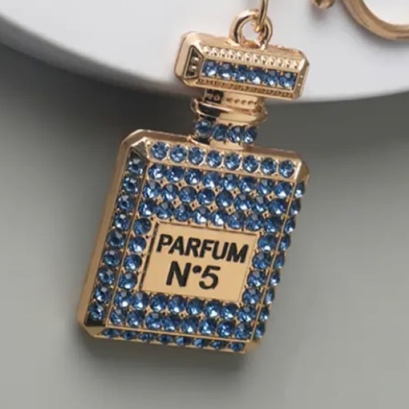 NWT Bag Charm Keychain - Picture 2 of 5